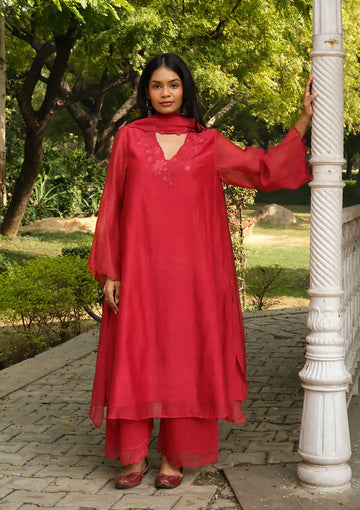 Scarlet Floral Threadwork Kurta Set