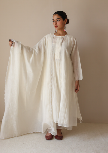 Ivory Tagai Kurta Set