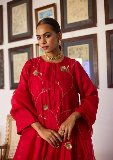 Scarlet Floral Jaal Kurta Set