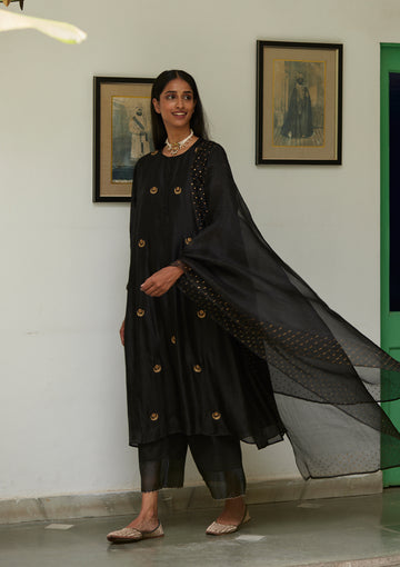 Black Chaand Buta Embroidered Kurta Set