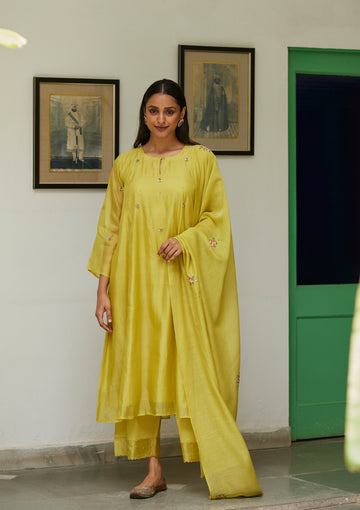 Canary Sequinned Kurta Set