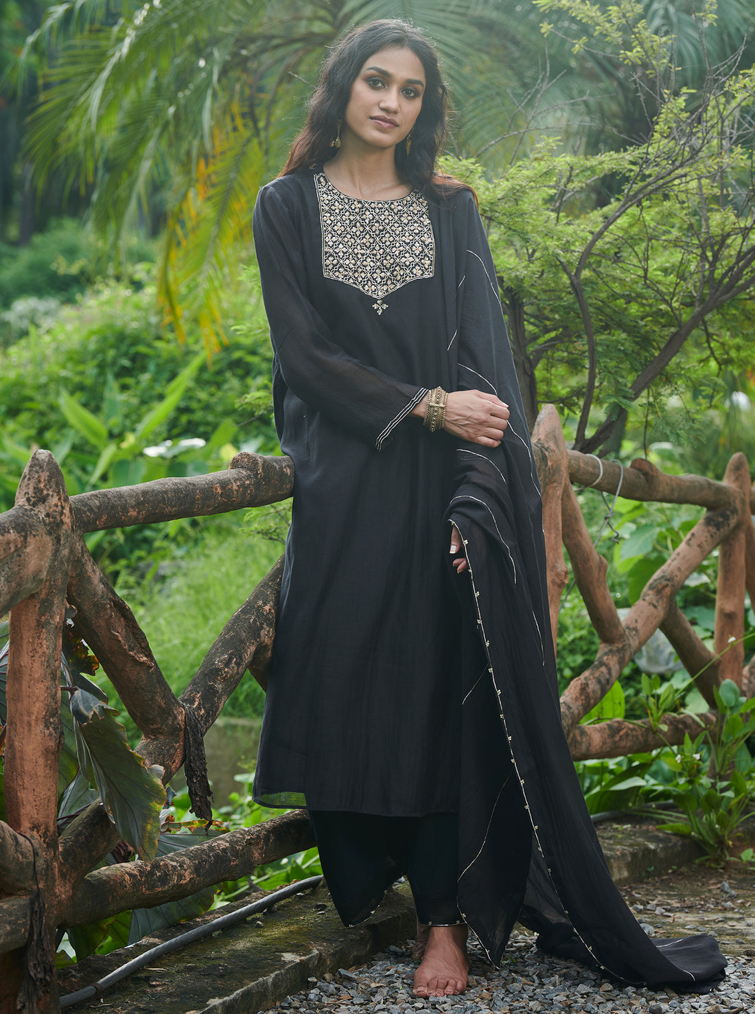 Black Dabka Embroidered Kurta Set