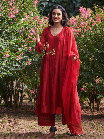 Scarlet Thread Embroidery Kurta Set