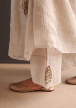 Load image into Gallery viewer, Floral Zardozi Tissue Kurta Set
