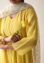 Load image into Gallery viewer, Canary Floral Kurta Set
