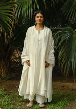 Load image into Gallery viewer, Ivory Sequined Chaand Buta Kurta Set
