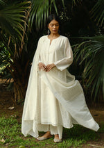 Load image into Gallery viewer, Ivory Sequined Chaand Buta Kurta Set
