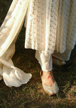 Load image into Gallery viewer, Ivory Chaand Buta Kurta Set
