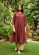 Load image into Gallery viewer, Burgundy Pintuck Kurta Set
