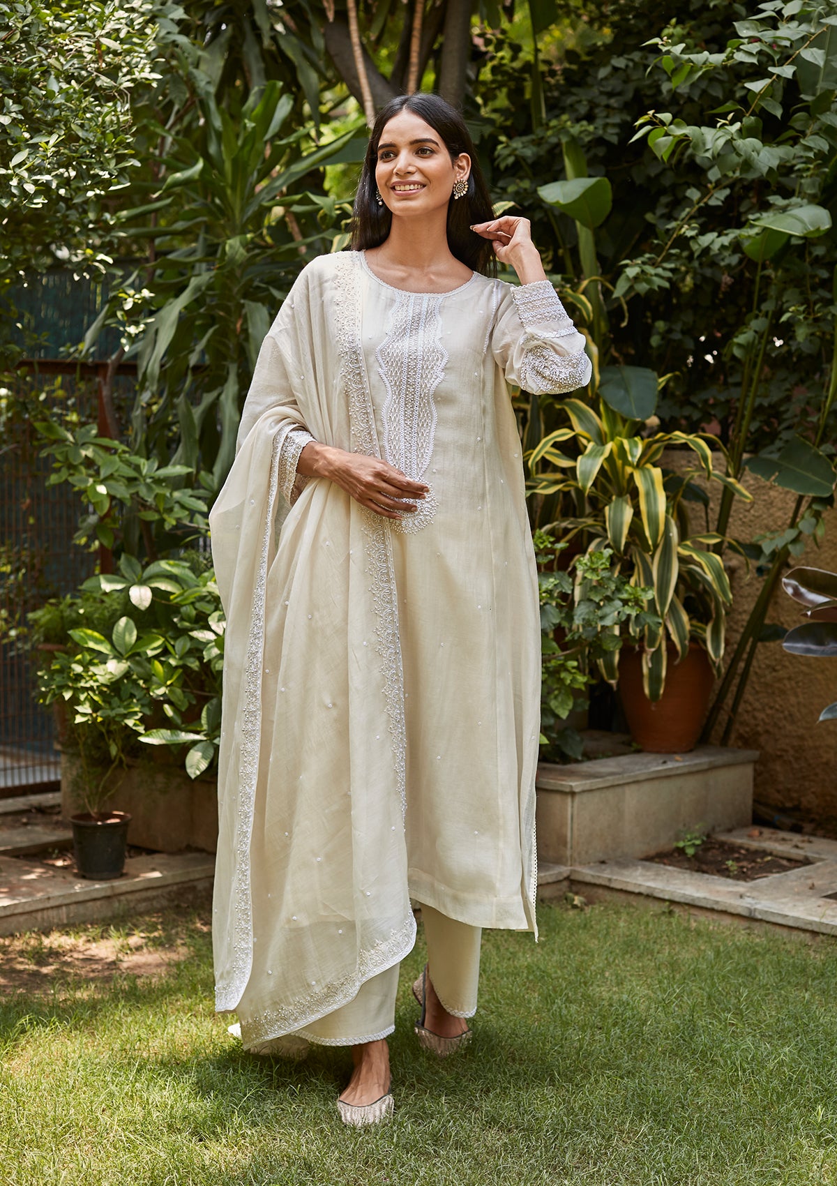 Ivory Zardozi Embroidered Kurta Set