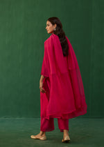 Load image into Gallery viewer, Fuchsia Beaded Kurta Set
