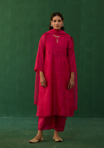 Load image into Gallery viewer, Fuchsia Beaded Kurta Set
