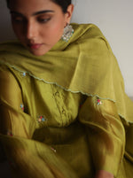 Load image into Gallery viewer, Leaf Green Sequinned Kurta Set
