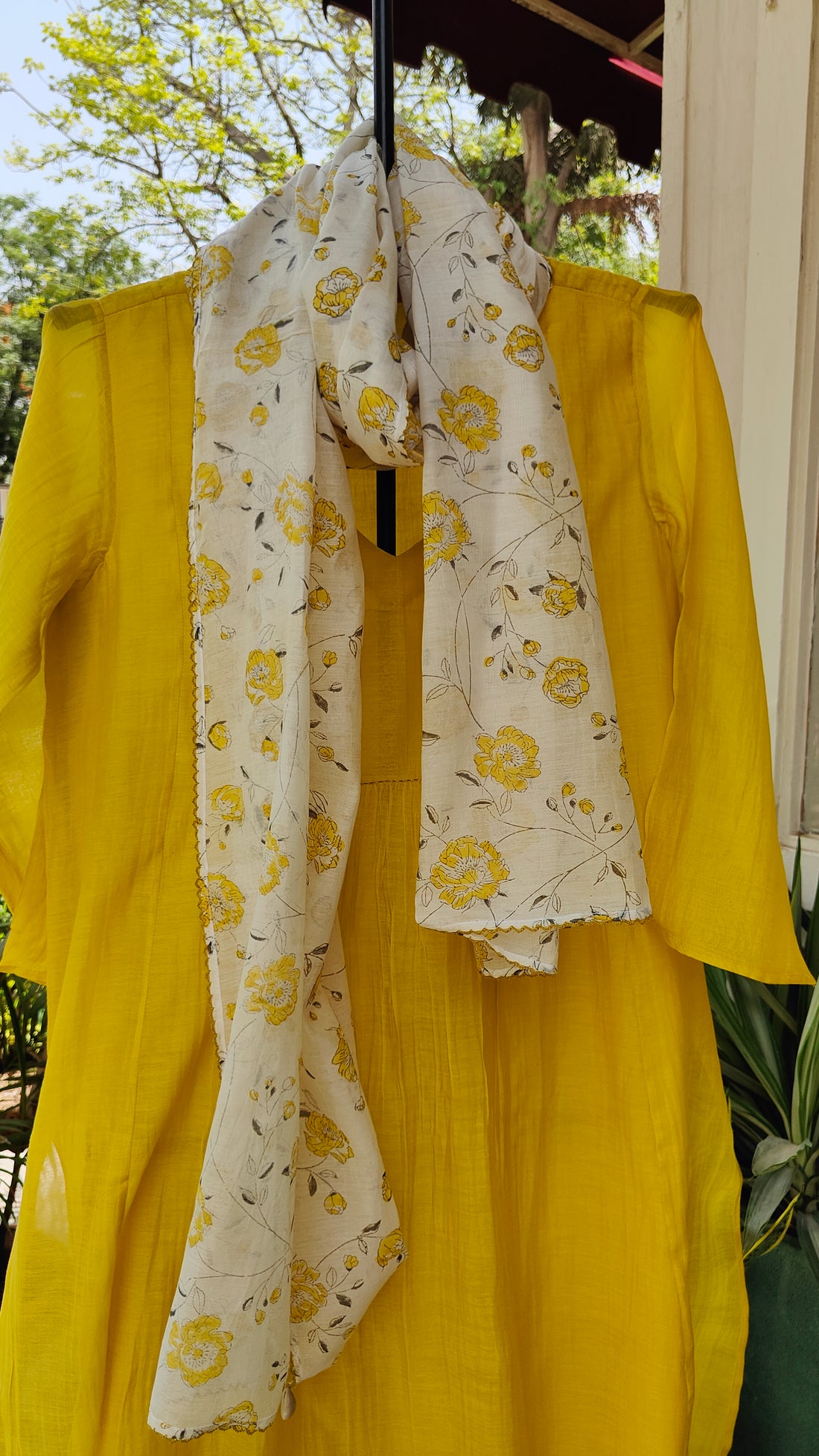 Canary Floral Kurta Set