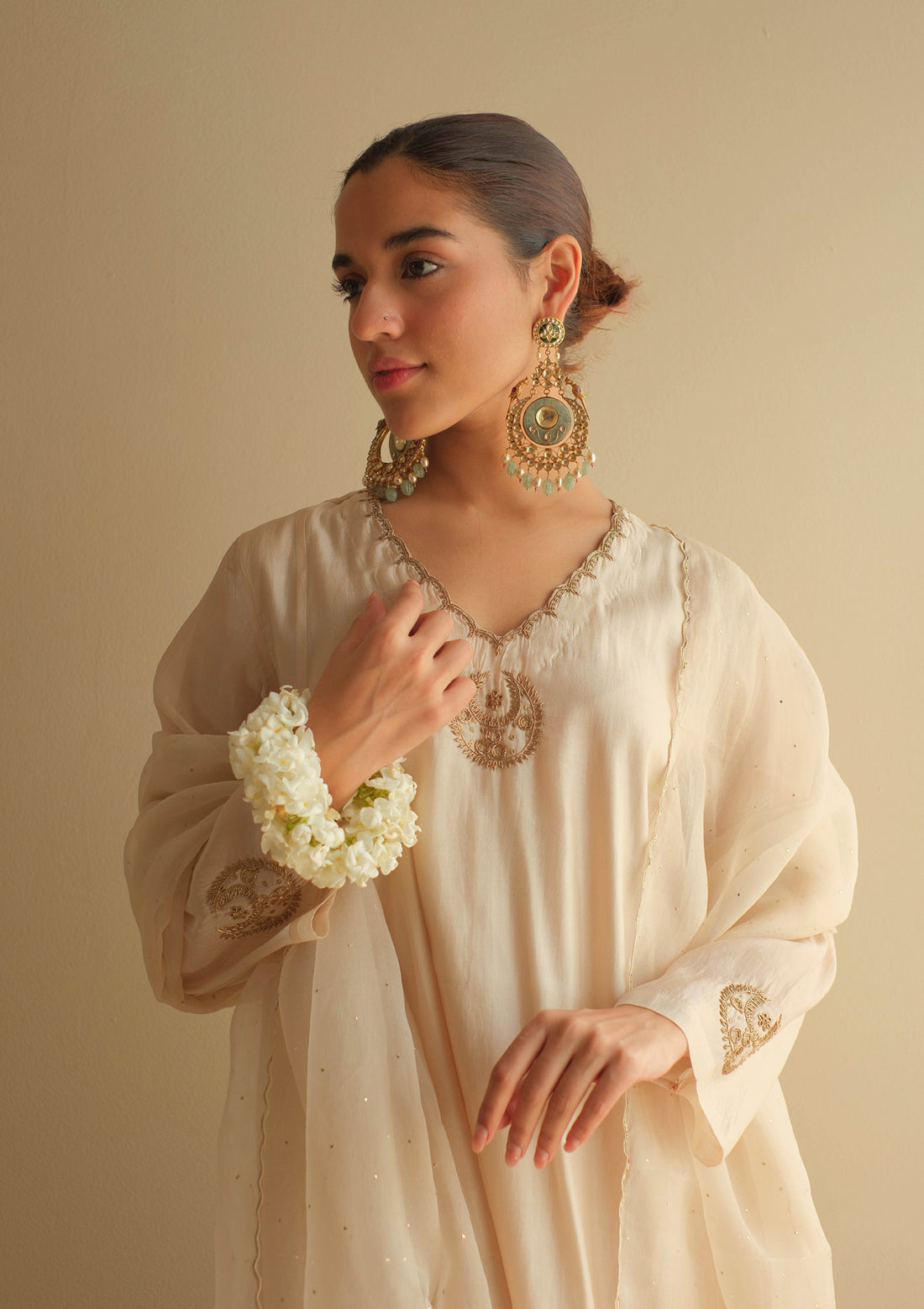 Ivory Chand Buta Kurta Set