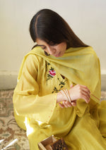 Load image into Gallery viewer, Canary Sequinned Floral Kurta Set
