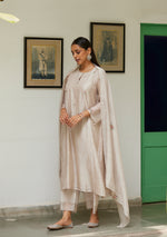 Load image into Gallery viewer, Ivory Sequinned Kurta Set
