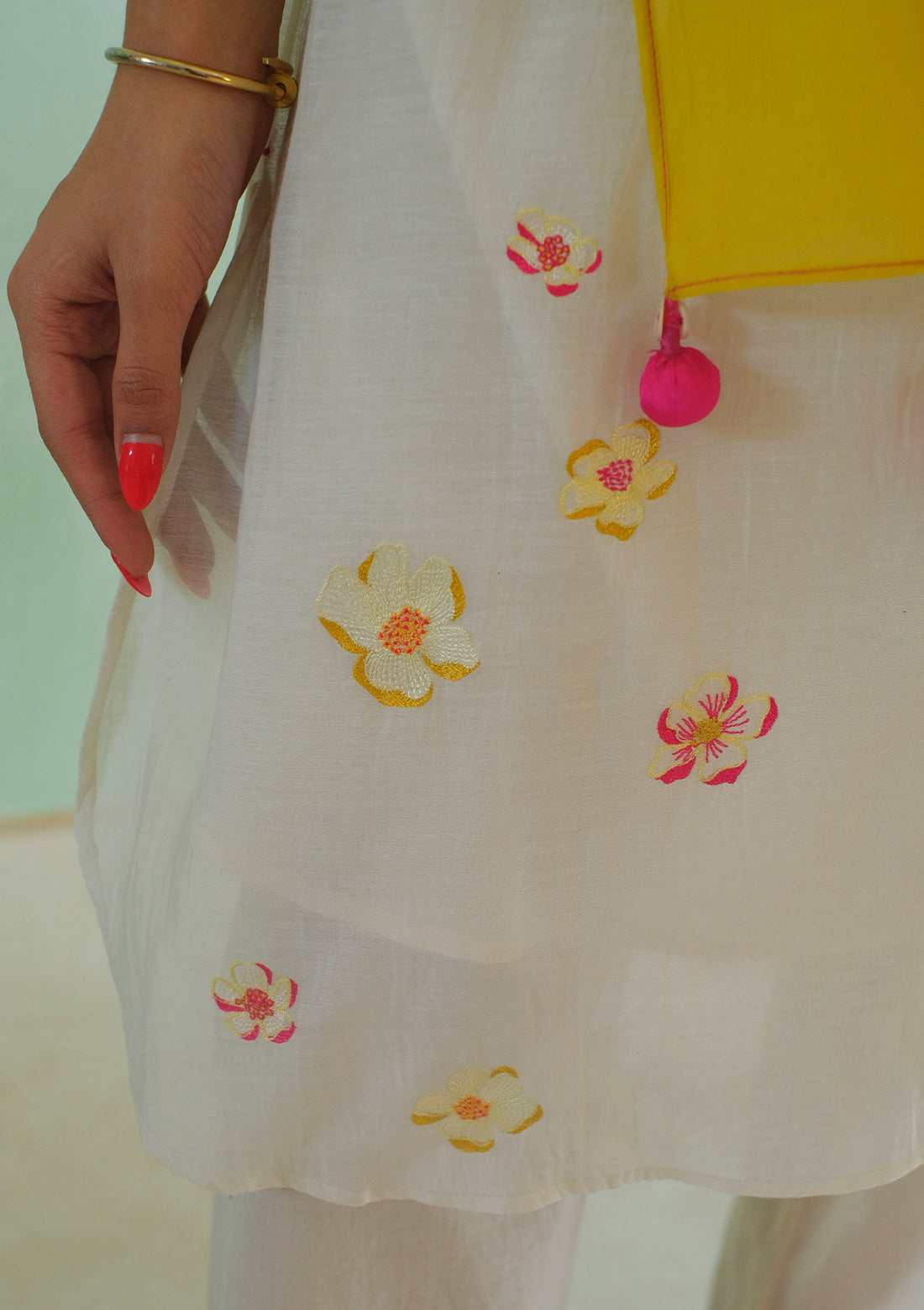Ivory Floral Embroidered Kurta Set