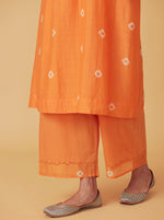 Load image into Gallery viewer, Saffron Tie and Dye Kurta Set
