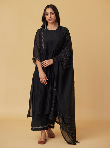 Midnight Black Floral Zari Embroidered Kurta Set