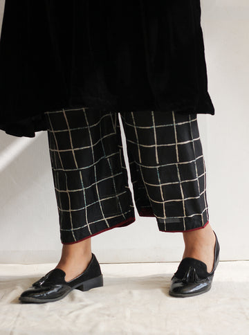 Black Checkered Silk Farshi